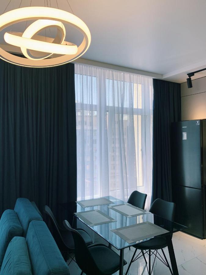 Sunny Apartment 5 Odessa Eksteriør billede